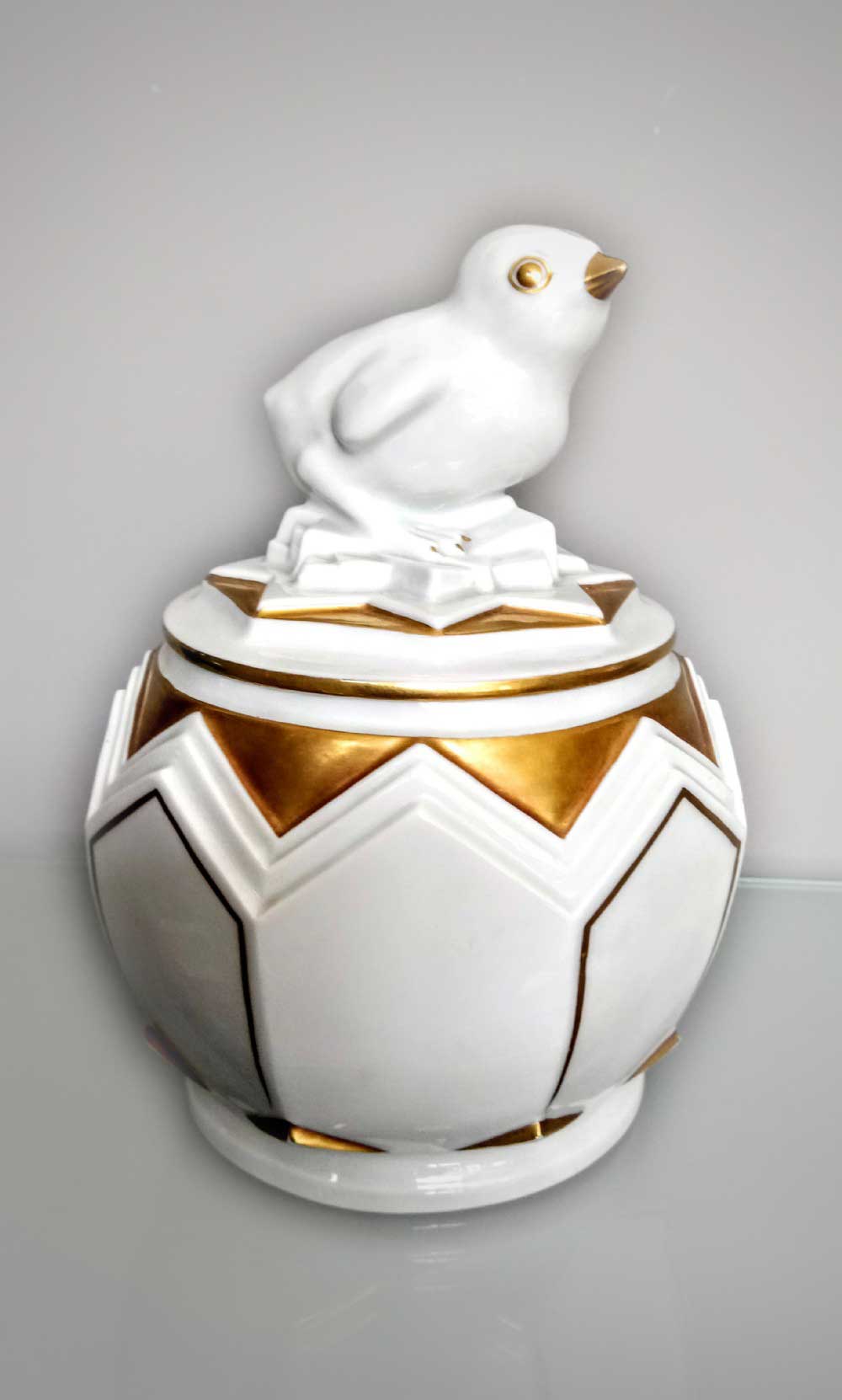 Fraureuth Porcelain Gilded Chick Lidded Vase, from Narissa Mather